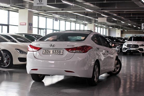 Hyundai AVANTE M16 GDI Premier — пробег 86 465 км — фото 2 из 5