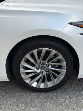 Lexus ES Luxury Plus — пробег 92 400 км — фото 5 из 5