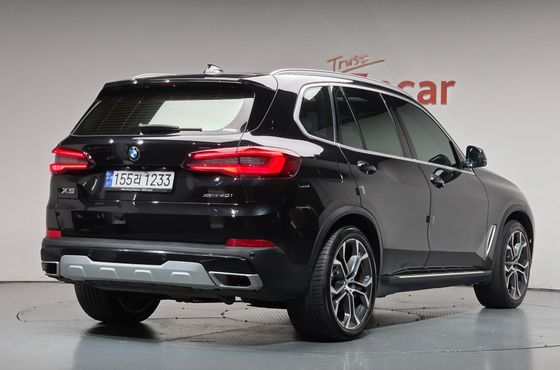 BMW X5 xDrive 40i xLine — пробег 77 583 км — фото 2 из 5