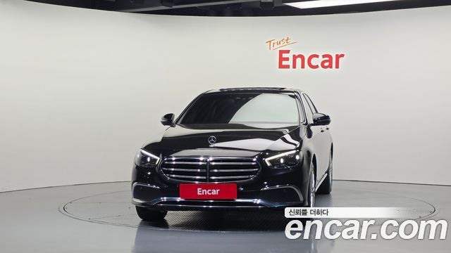 Mercedes-Benz E-Class E220d 4MATIC Exclusive — пробег 54 392 км — фото 3 из 5