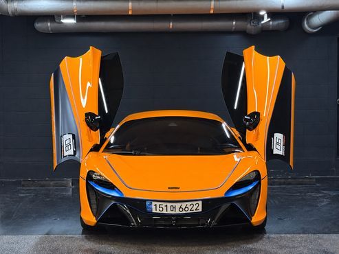Mclaren Artura 3.0 Coupe — пробег 15 901 км — фото 1 из 5