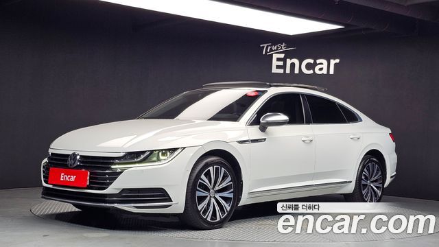 Volkswagen Arteon 2.0 TDI Premium — пробег 69 158 км — фото 1 из 5