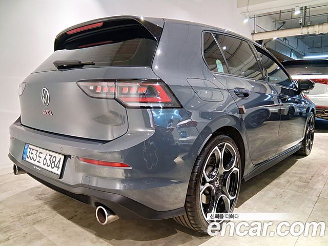 Volkswagen Golf 2.0 GTI — пробег 5 966 км — фото 2 из 5
