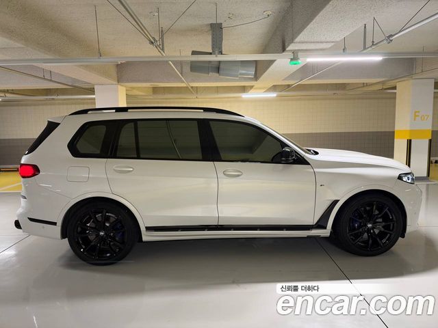 BMW X7 xDrive 40i M Sport 6STR — пробег 66 500 км — фото 4 из 5
