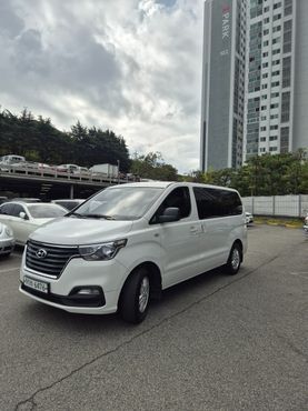 Hyundai Starex Van 5-Seater Smart — пробег 45 653 км — фото 2 из 5