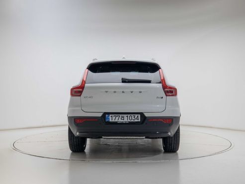 Volvo XC40 B4 Ultra Dark — пробег 2 837 км — фото 5 из 5
