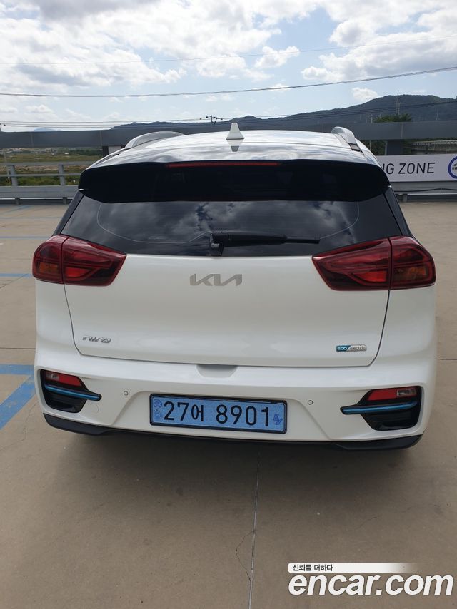 Kia Niro Noblesse — пробег 75 087 км — фото 4 из 5