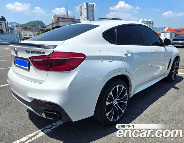 BMW X6 M50d — пробег 48 600 км — фото 2 из 5