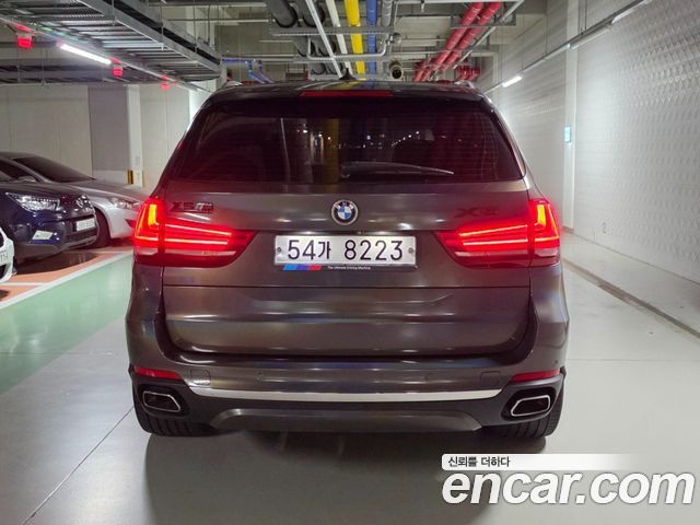 BMW X5 xDrive 30d — пробег 236 800 км — фото 2 из 5
