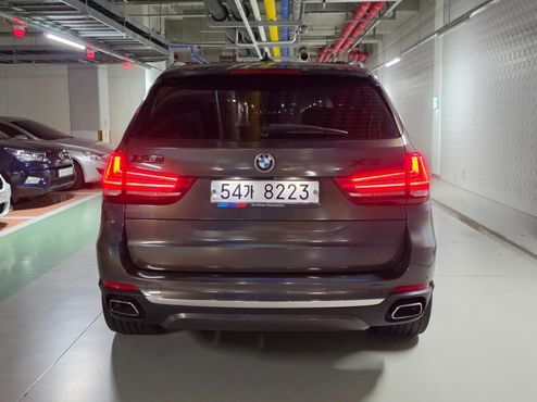BMW X5 xDrive 30d — пробег 236 800 км — фото 2 из 5