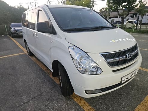 Hyundai Starex 5-Seater VAN CVX Premium — пробег 132 000 км — фото 3 из 5