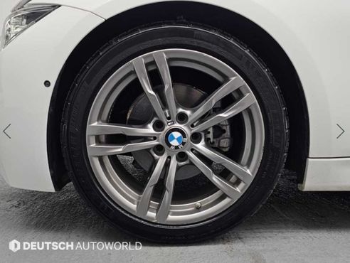 BMW 3-Series 320i M Sport — пробег 52 630 км — фото 5 из 5