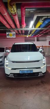 Kia EV9 Long Range 4WD Earth — пробег 31 400 км — фото 1 из 5