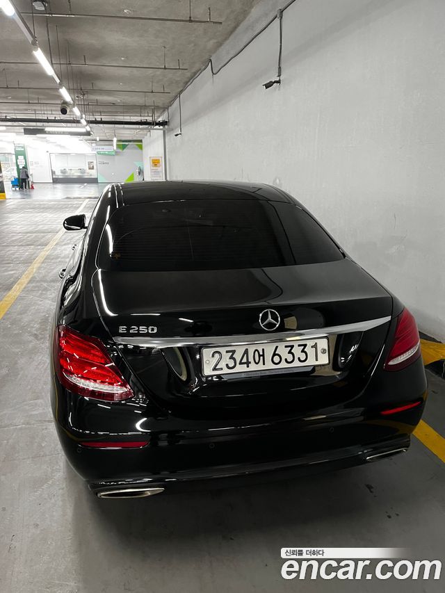 Mercedes-Benz E-Class из Кореи Encar