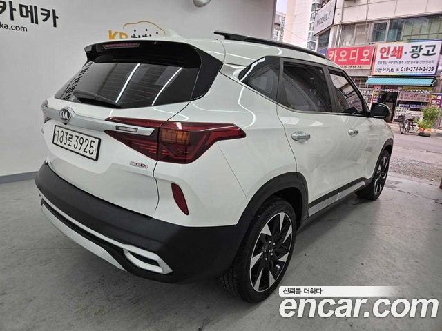 Kia Seltos из Кореи Encar