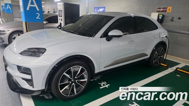 Porsche Macan Turbo — пробег 17 000 км — фото 1 из 5
