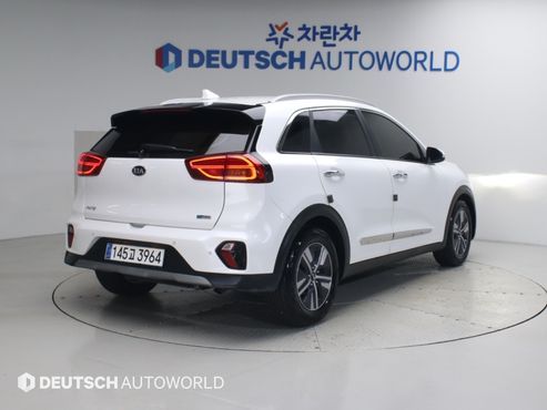 Kia Niro 1.6 HEV Prestige — пробег 123 787 км — фото 2 из 5