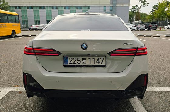 BMW 5-Series 520i M Sport — пробег 20 288 км — фото 4 из 5