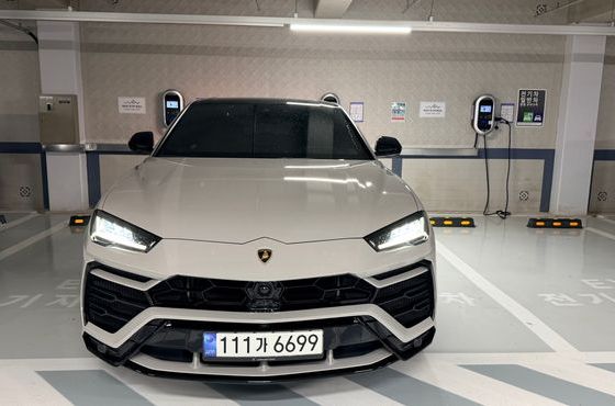 Lamborghini Urus 4.0 V8 — пробег 36 000 км — фото 3 из 5