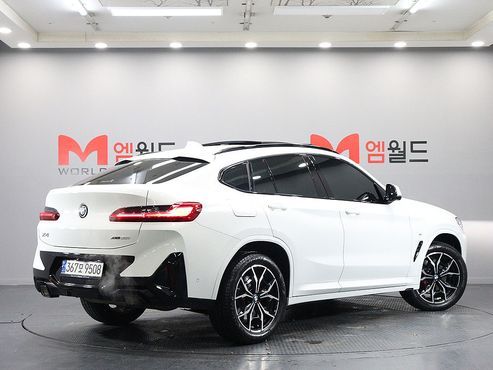 BMW X4 xDrive20i M Sports Pro — пробег 10 957 км — фото 4 из 5