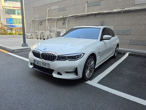 BMW 3-Series 330e Luxury — пробег 82 000 км — фото 4 из 5