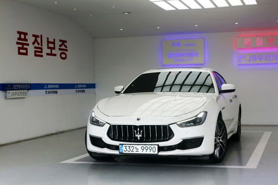 Maserati Ghibli 3.0 GranLusso 3rd — пробег 51 000 км — фото 1 из 5