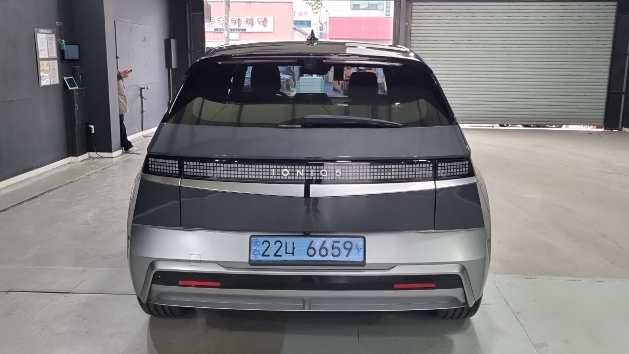 Hyundai Ioniq5 Long Range Prestige — пробег 27 320 км — фото 4 из 5