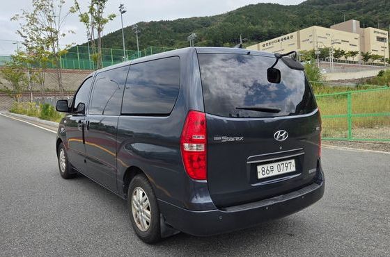 Hyundai Starex 5-Seater VAN Modern — пробег 185 593 км — фото 4 из 5