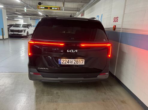 Kia Carnival Diesel 9-Seater Gravity — пробег 26 000 км — фото 4 из 5