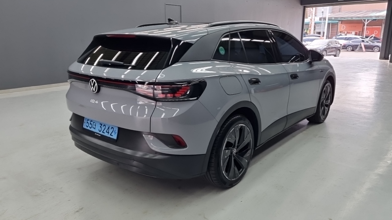Volkswagen ID.4 Pro — пробег 53 050 км — фото 2 из 5
