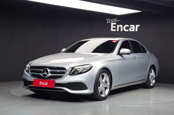 Mercedes-Benz E-Class E220d Avantgarde — пробег 142 991 км — фото 1 из 5