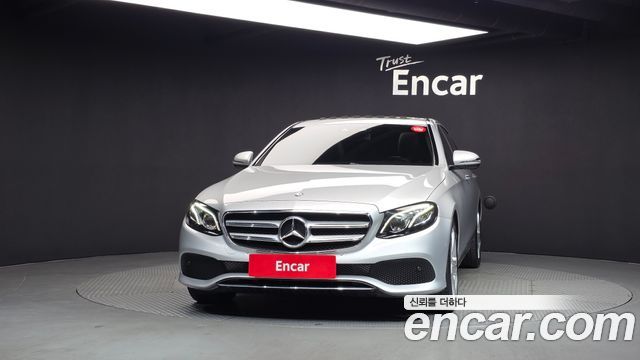 Mercedes-Benz E-Class из Кореи Encar