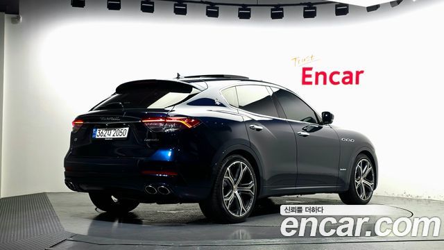 Maserati Levante 3.0 AWD GranLusso — пробег 67 448 км — фото 2 из 5