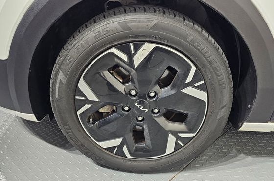 Kia Niro Air — пробег 166 978 км — фото 5 из 5