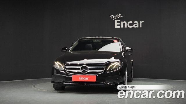 Mercedes-Benz E-Class из Кореи Encar