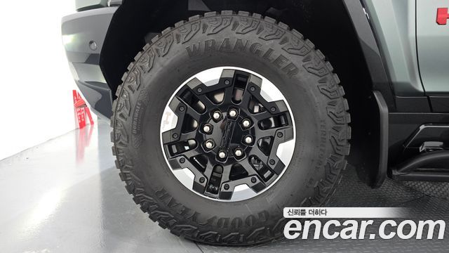 GMC Hummer EV e4WD — пробег 330 км — фото 5 из 5