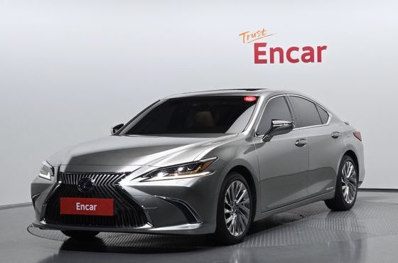 Lexus ES Executive — пробег 41 343 км — фото 1 из 5