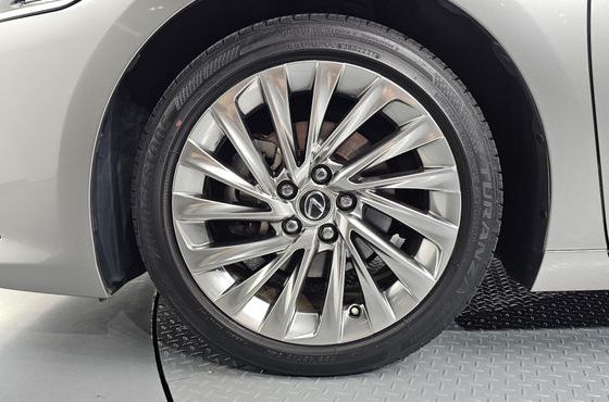 Lexus ES Executive — пробег 41 343 км — фото 5 из 5