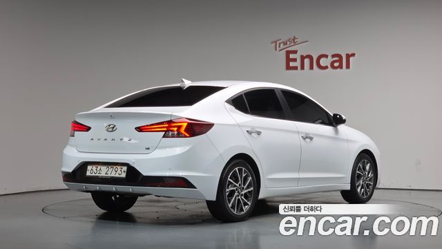 Hyundai AVANTE из Кореи Encar