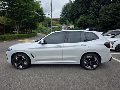 BMW iX3 M Sports — пробег 37 650 км — фото 2 из 5