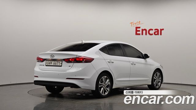 Hyundai AVANTE из Кореи Encar
