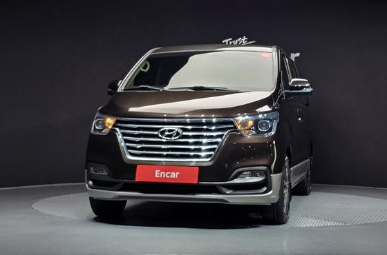 Hyundai Starex Urban 9-Seater Exclusive — пробег 37 190 км — фото 3 из 5