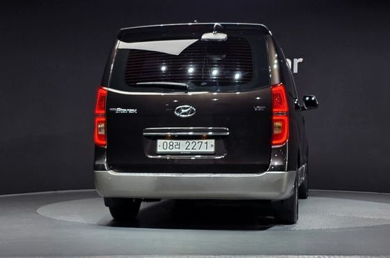 Hyundai Starex Urban 9-Seater Exclusive — пробег 37 190 км — фото 4 из 5