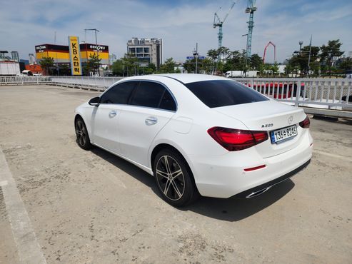 Mercedes-Benz A-Class A220 Sedan — пробег 17 457 км — фото 4 из 5