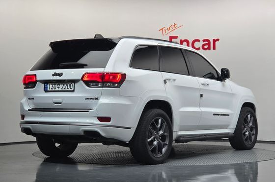 Jeep Cherokee 3.6 Limited-X WK2 — пробег 125 292 км — фото 2 из 5