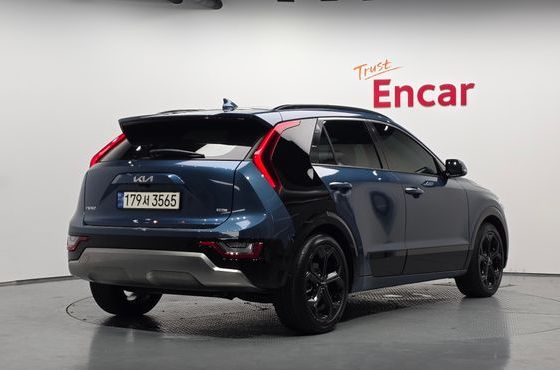 Kia Niro Signature — пробег 41 122 км — фото 2 из 5
