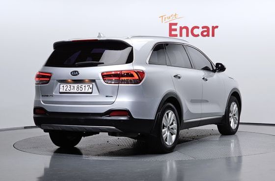Kia Sorento Diesel 2.0 2WD Prestige — пробег 114 758 км — фото 2 из 5