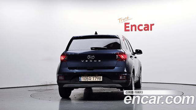 Hyundai Venue из Кореи Encar
