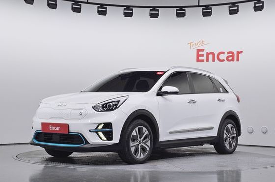 Kia Niro Prestige — пробег 129 849 км — фото 1 из 5