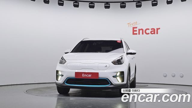 Kia Niro Prestige — пробег 129 849 км — фото 3 из 5